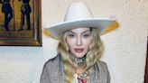 Madonna usa roupas de Frida Kahlo em visita à casa que se tornou museu: 'Foi mágico'