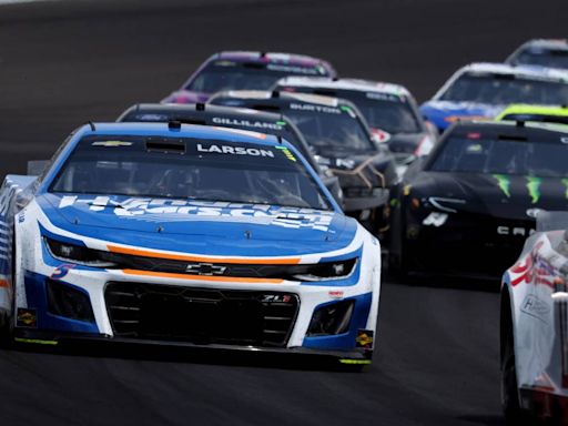 No caution? Kyle Larson gets controversial Brickyard 400 victory in double overtime