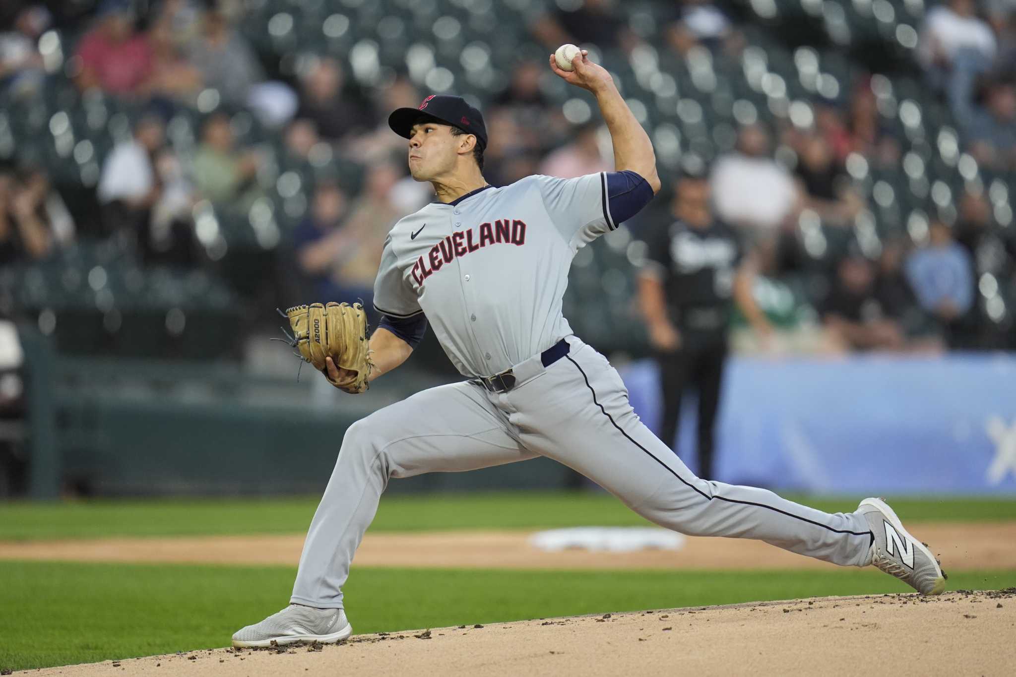 Cantillo gets his 1st major league win as the Guardians knock off the White Sox 5-3