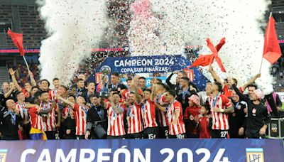 Estudiantes se consagró campeón de la Copa de la Liga tras ganarle a Vélez en la definición por penales