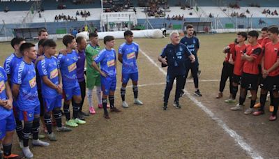 El seleccionado Sub 20 de la Liga Santafesina se midió con Colón bajo la mirada de Claudio Gugnali