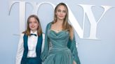 "Une jeune femme complexe" : Angelina Jolie se confie sur sa fille Vivienne dont elle est très proche