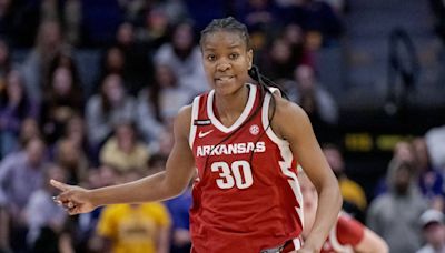 Arkansas transfer Maryam Dauda commits to South Carolina WBB