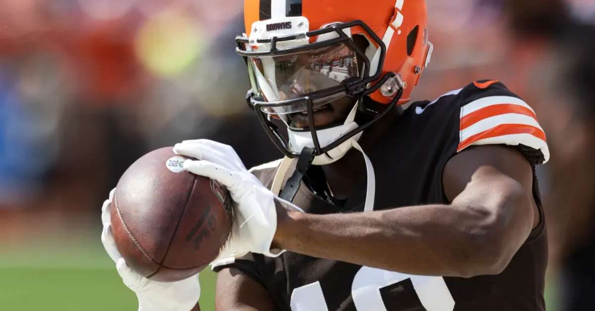 Browns Coach Kevin Stefanski Reveals Serious Injury Update for WR David Bell vs. Jaguars