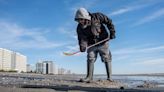 Myrtle Beach area great spot for finding sharks’ teeth. Shark tooth hunter offers his tips