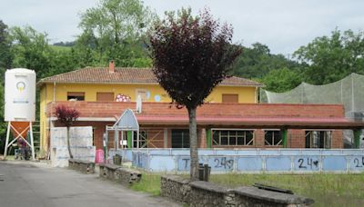 La ampliación de la escuelina de Cangas de Onís, a buen ritmo