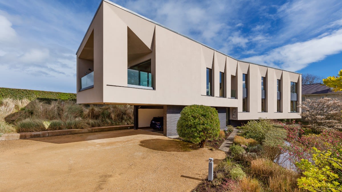 This Striking $4 Million Oceanfront Home Is Located in Dublin’s Equivalent of the Hamptons