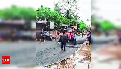 IAF Road relaying project stuck in red tape; traffic flow affected | Chennai News - Times of India