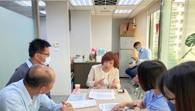 往返杉林溪6871線爆5月停駛 立委促「每天4班」至新線完成 - 生活