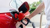 Gas prices in Canadian cities extend drop this week