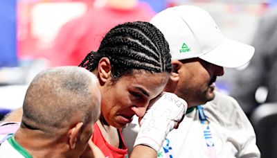 La boxeadora Imane Khelif, cuestionada por su género, pide poner fin al acoso de todos los atletas: "puede destruir"