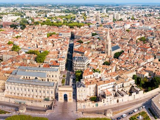 El pueblo con más de mil años de historia que es de los más bonitos de Francia