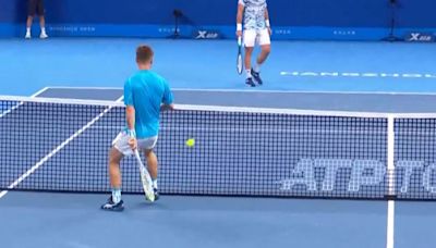 Fans ask 'is that legal?' after outrageous 'next-level tennis magic' trickshot