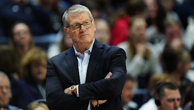 Geno Auriemma signs 5-year extension to continue run as UConn women's basketball coach