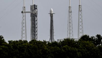 SpaceX scrub delays double-header rocket launches from Florida's Space Coast.