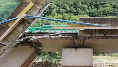 China bridge collapse kills 11, several vehicles drown in Jinqian River - CNBC TV18