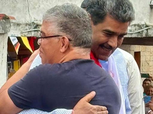 Nicolás Maduro convocó a un ex ministro chavista caído en desgracia en un intento de relanzar su menguante campaña electoral