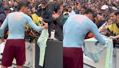 VIDEO: Edson Álvarez firma camiseta de la Selección Mexicana a aficionado del América