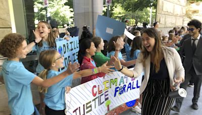 Appeals court rejects climate change lawsuit by young Oregon activists against US government - WTOP News