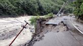 Swollen River Damages Road In Sonprayag; Traffic to Kedarnath Disrupted - News18