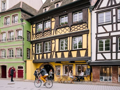 Saiba por que Estrasburgo, na França, é um destino perfeito para os amantes de livros