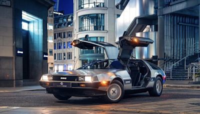 El DeLorean DMC-12 vuelve del futuro como auto eléctrico - Autos