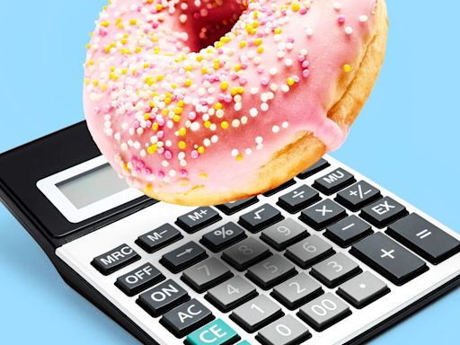 How many calories do you need to eat a day to lose weight? Try our calculator to find out
