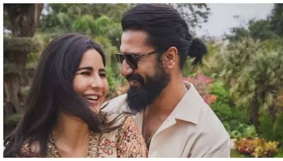 Is Katrina Kaif still in London while Vicky Kaushal returns to Mumbai? Her photo with fan goes viral - See inside - Times of India