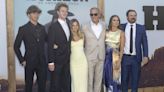 Kevin Costner mit fünf seiner Kinder bei "Horizon"-Premiere in L.A.