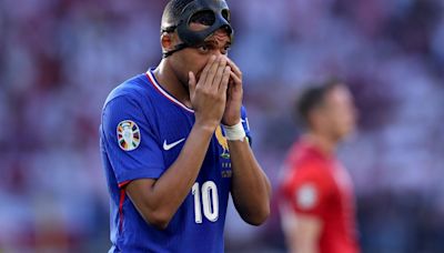 Kylian Mbappe: "Playing with a mask is absolutely horrible"