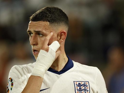 Phil Foden regresa a la concentración de Inglaterra en la Eurocopa tras el nacimiento de su tercer hijo - El Diario NY