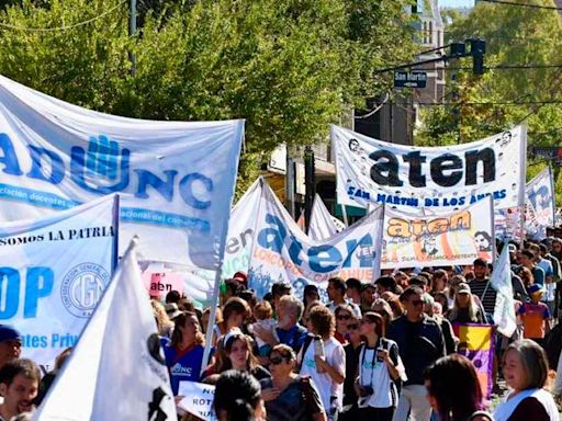 Marcha este martes en Neuquén: exigen la liberación de los detenidos en la protesta contra la Ley Bases - Diario Río Negro