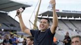 Único: Riquelme salió del sector Vip para festejar con la gente, tras el 3-2 en el Superclásico | + Deportes