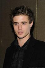 Max Irons