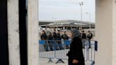 Milhares visitam Mesquita de Al-Aqsa, em Jerusalém, para orações da primeira 6ªfeira do Ramadã