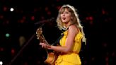 Taylor Swift Debuts ‘Getaway Car,’ ‘August’ & ‘The Other Side of the Door’ Mashup Live in Melbourne: Watch