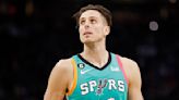 Zach Collins reaches 2-year, $35 million extension with Spurs ahead of Victor Wembanyama era