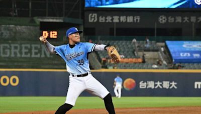 游擊手史上首見！ 張育成守出「歷史紀錄」