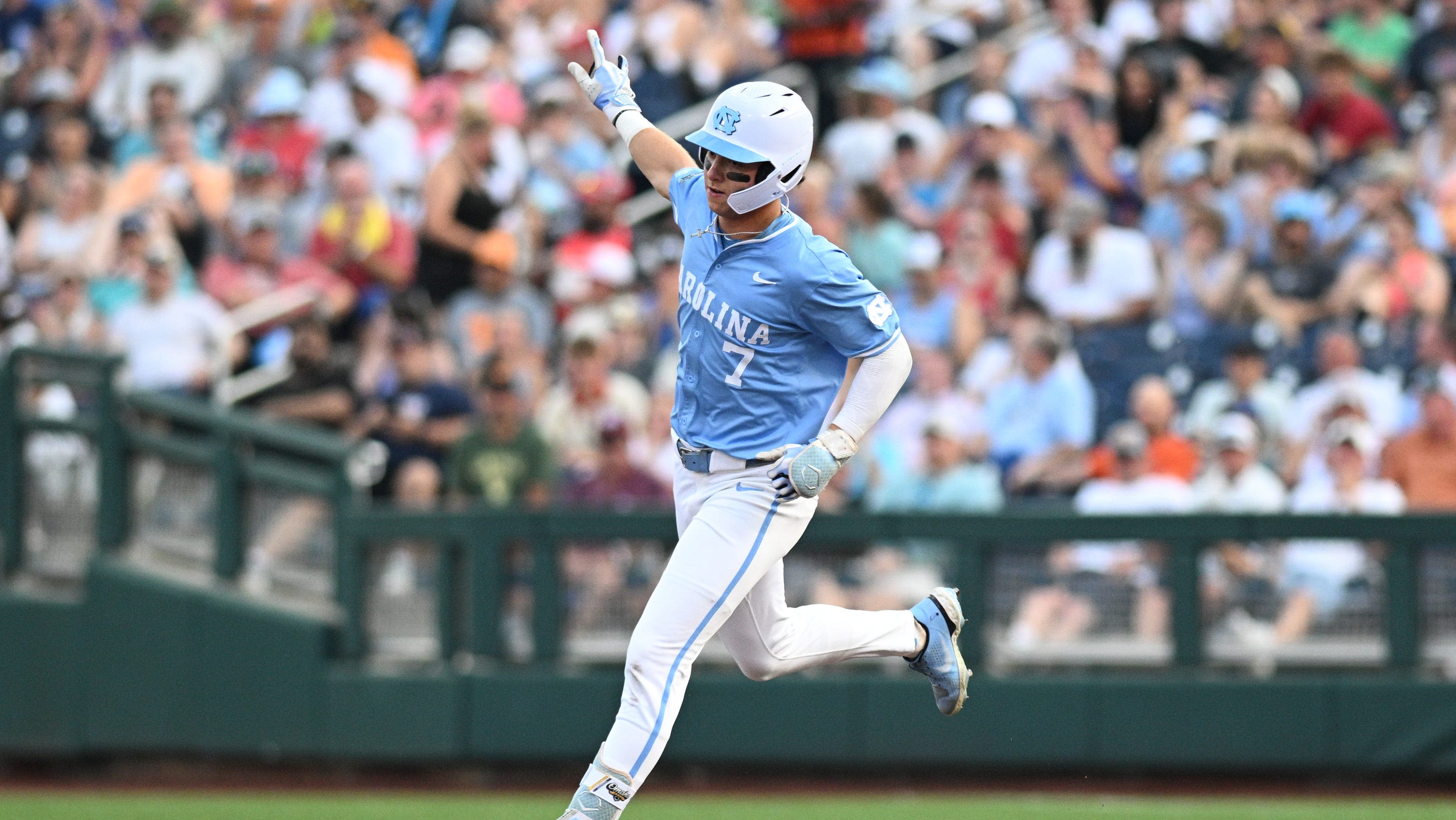 UNC baseball vs Florida State final score: Tar Heels fall to FSU in College World Series elimination game