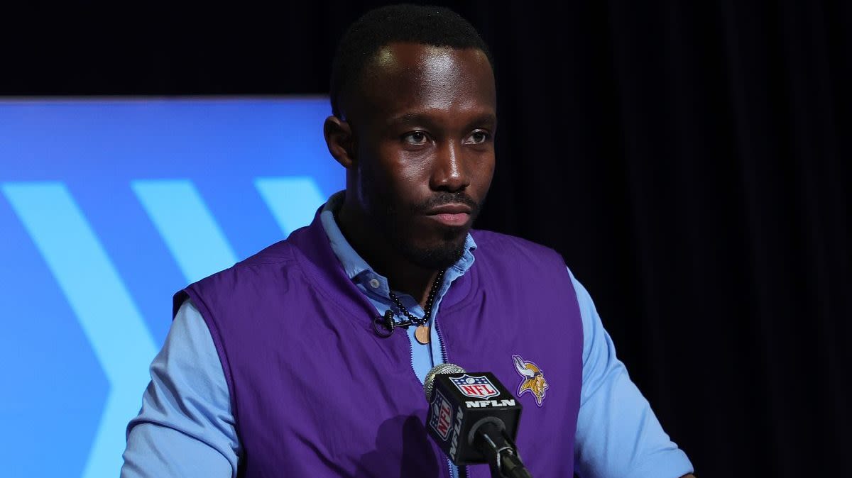 Vikings Predicted to Cut Former 1st-Round Pick to Avoid Losing Talent