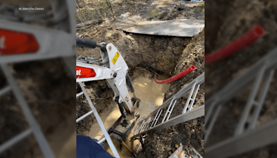 Man rescued from trench after it filled with water and mud in Johns Island neighborhood