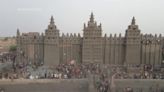 In Mali, thousands replaster the Great Mosque of Djenne, under threat from conflict - The Morning Sun