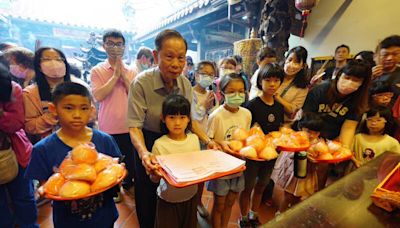 台中萬和宮媽祖契子女回娘家 回宮祝夀達4074人