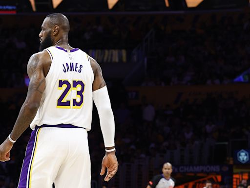 Lakers Pitch Sees LeBron Head to Sixers, Land 2 All-Star Replacements