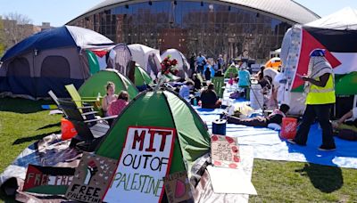 Harvard y el MIT amenazaron con suspender a los estudiantes que no abandonen las protestas en contra de la guerra en Gaza