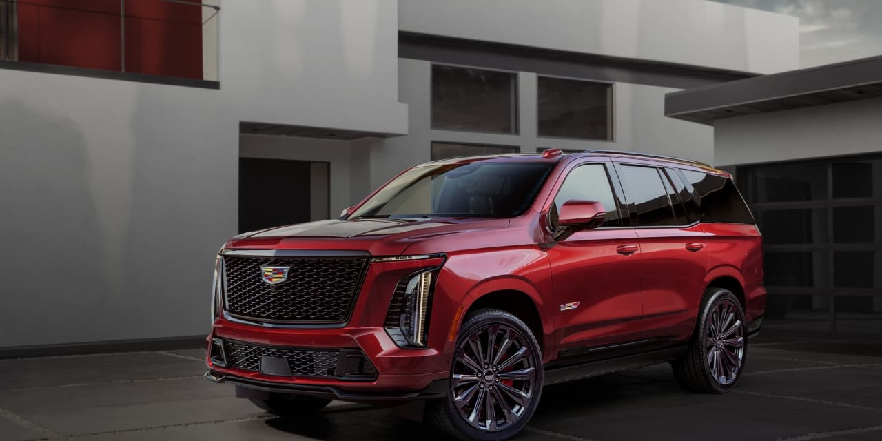 Cadillac Gives Its Huge Escalade a Little Refresh