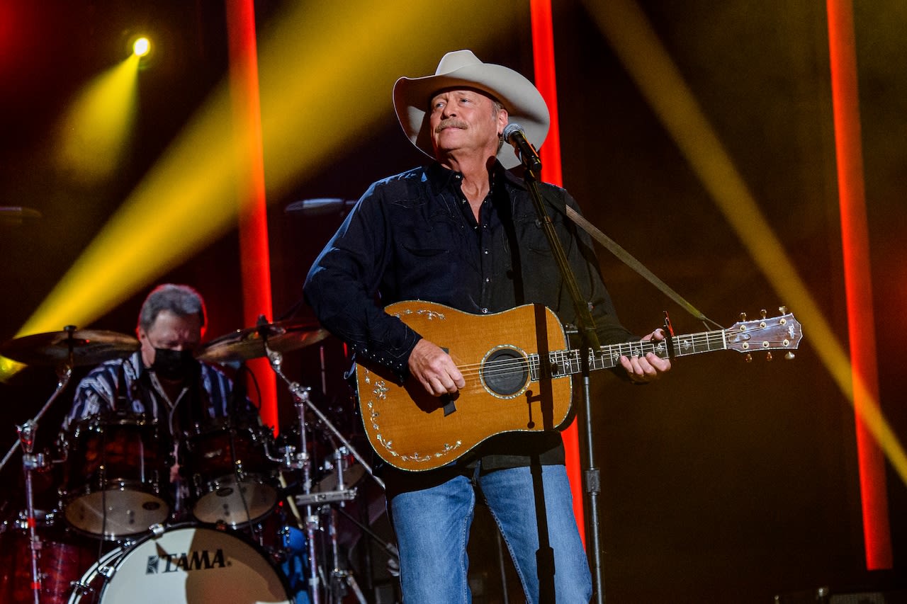 Alan Jackson to play Van Andel Arena in August, how to get tickets