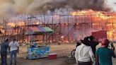 Plaza de toros en Yucatán es consumida por fuerte incendio