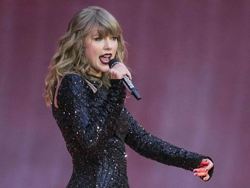 Did Texas Man Smash Taylor Swift Signed Guitar In Protest? Fact-Checking Claims