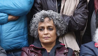 Vishwaguru And Arundhati Roy